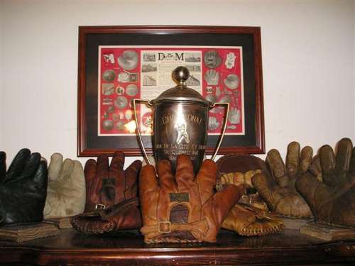 Robbie Leonhardi Display 3